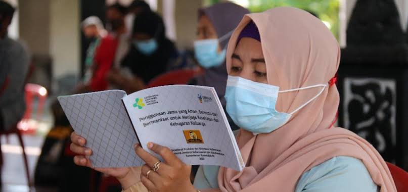 Sosialisasi Penggunaan Obat kepada Masyarakat