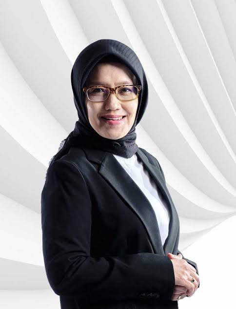 Dr.Eka Purnamasari – Koordinator Administrasi